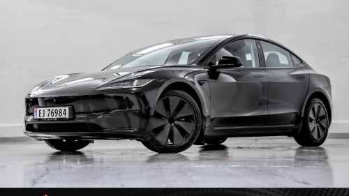 TESLA Model 3 LONG RANGE AWD  629KM Hengerfeste 2hjulsett, varmepumpe