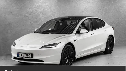 TESLA Model 3 Long Range AWD Skinn/Keyless+++
