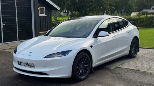 TESLA Model 3 PREMIUM/LONG RANGE/AWD /660KM-WLTP/Reg Nov25