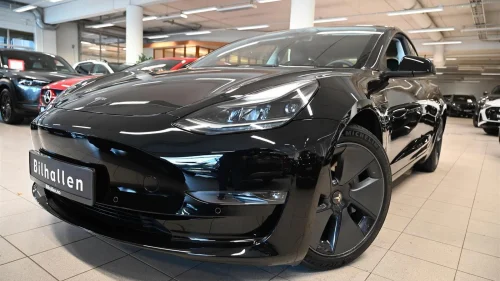 TESLA Model 3 Long Range AWD m/AP/Varmepumpe/Skinn/Glasstak++