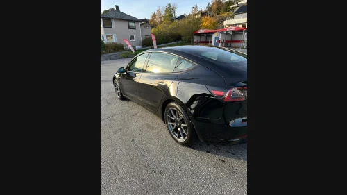 TESLA Model 3 Long Range, AWD, 602km WLTP, Hengerfeste