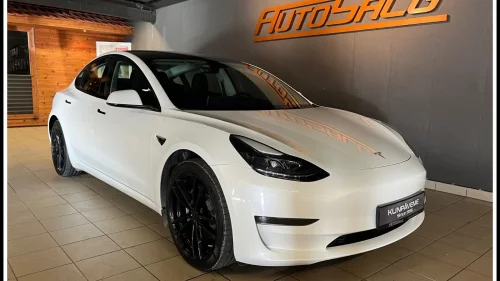 TESLA Model 3 Long Range 4x4 Premium Skinn/Kamera/Panorama/ACC/Krok++