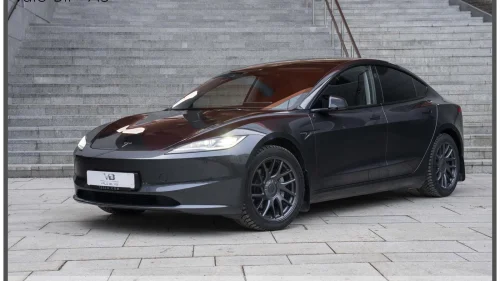 TESLA Model 3 Long Range / Highland / Mørklagte Vinduer bak /