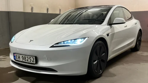 TESLA Model 3 Long Range AWD Highland