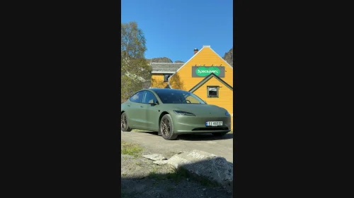TESLA Model 3 Long Range AWD Highland 2024 – Matt Olive Green