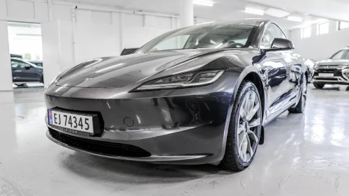 TESLA Model 3 Long Range AWD Krok Panorama 629WLTP INNBYTTE