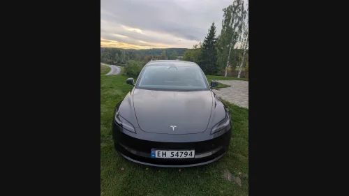 TESLA Model 3 Long Range AWD
