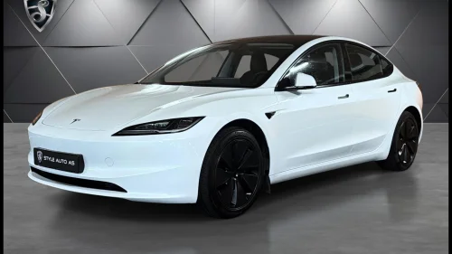 TESLA Model 3 Long Range - AWD - Highland - Premium - Autopilot