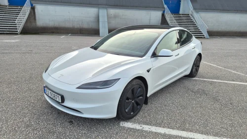 TESLA Model 3 ong Range AWD Premium Highland / Hengefeste / Autopilot