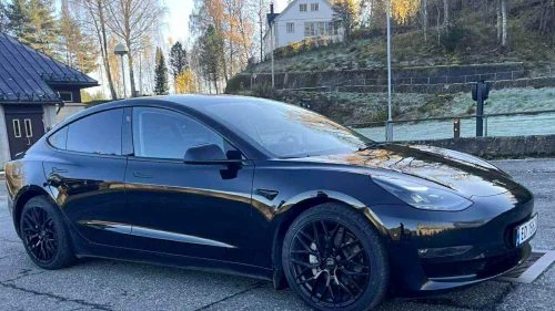 TESLA Model 3 Long Range Awd Varme i ratt, Varmepumpe, Boombox