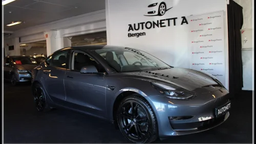 TESLA Model 3 Long Range AWD,WLTP 580KM,Pano,Skinn,KUN KJØRT 20.00KM!