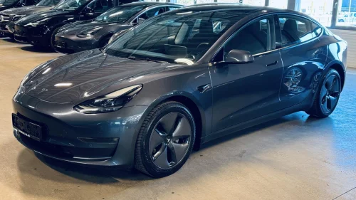 TESLA Model 3 LR 4 WD - Varme i ratt - VARMEPUMPE - TAR INNBYTTE