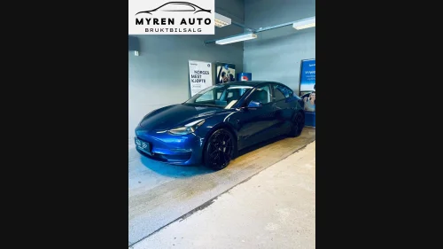 TESLA Model 3 LONG RANGE/PANO/SKINN/R.KAMERA/APP/NAVI/DAB+/++