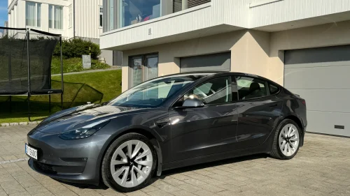 TESLA Model 3 Long Range AWD