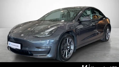 TESLA Model 3 Long Range AWD Skinn/ACC/602km WLTP