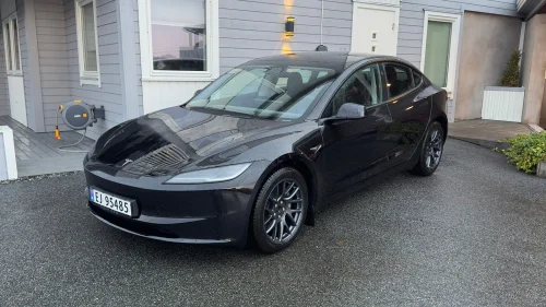 TESLA Model 3 Long Range AWD