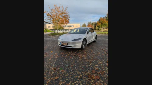 TESLA Model 3 Long Range AWD
