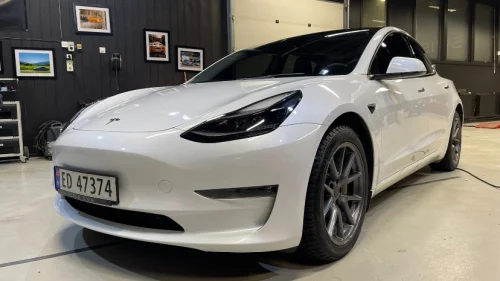 TESLA Model 3 Long Range AWD, FSD/hengerfeste/PPF-folie