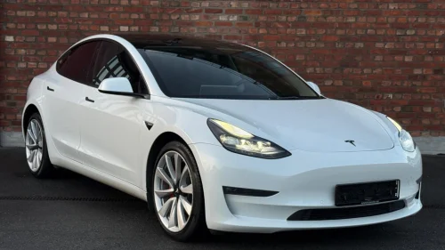 TESLA Model 3 LR AWD 614km Facelift, Hengerfeste, 19"sommerhjul