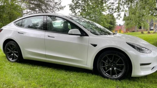 TESLA Model 3 Long Range AWD