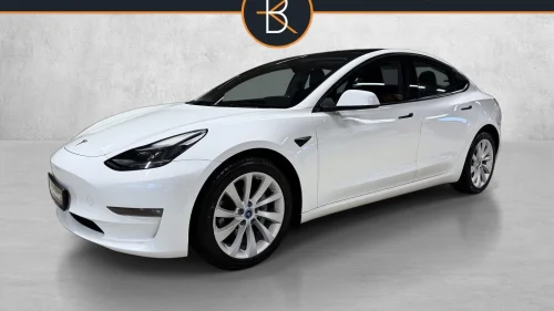 TESLA Model 3 Long Range 4WD | Skinn | Panorama | Krok | EU 01/28