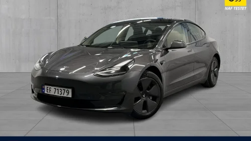 TESLA Model 3 Long Range AWD/ Soltak/ Premium / Autopilot / R.Kamera+