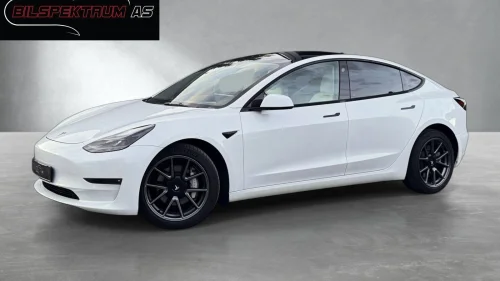 TESLA Model 3 Long-Range AWD // Acc.boost, Krok, Autopilot, V.pumpe+