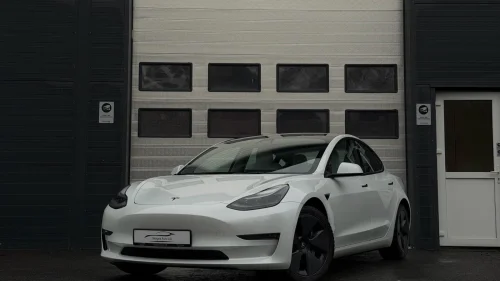 TESLA Model 3 Long Range Dual Motor 614km | AP | H.Feste | 1 eier