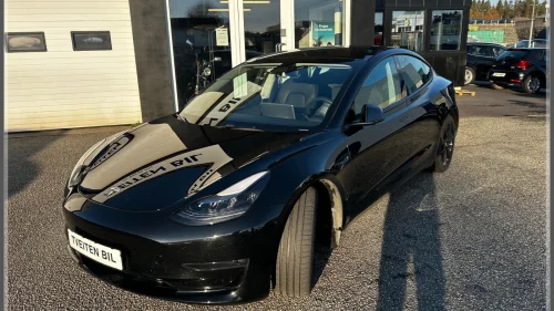 TESLA Model 3 Long Range AWD 602km WLTP Panorama tak Hengerfeste