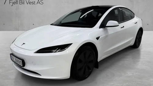 TESLA Model 3 LR AWD 660km Norsk Navi Pano 360Kam Autopilot Garanti