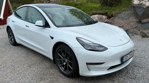 TESLA Model 3 Long Range AWD