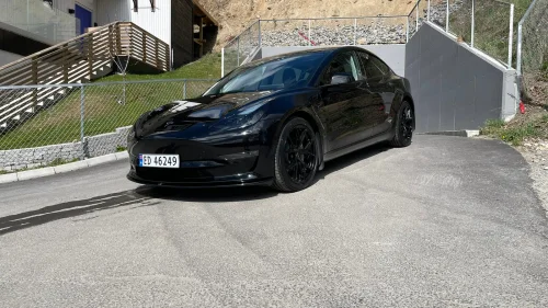 TESLA Model 3 Long Range AWD