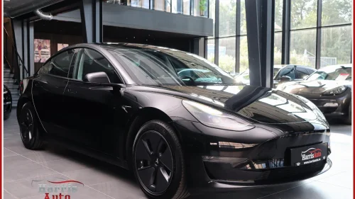 TESLA Model 3 LongRange AWD / 602WLTP / Autopilot / 1 EIER!