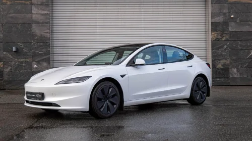 TESLA Model 3 LR AWD - 629 WLTP - Highland - 2 sett hjul - Autopilot