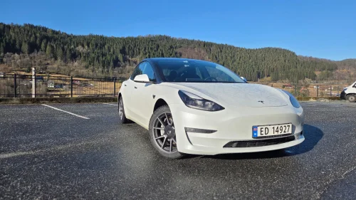 TESLA Model 3 Long Range AWD