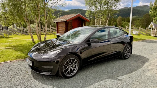 TESLA Model 3 Long Range AWD