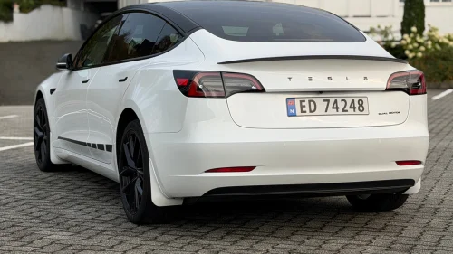 TESLA Model 3 Long Range AWD