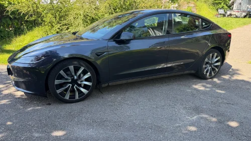 TESLA Model 3 629km(WLTP)/Highland/LR/AWD/Krok/MCU3/Navi/Rkam/Pano/AP