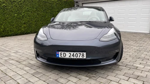 TESLA Model 3 Long Range AWD, 44.700km, Hvitt interiør, Hengerfeste