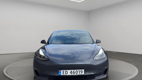 TESLA Model 3 Tesla Model 3 Long Range – 614 km rekkevidde!