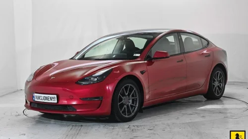 TESLA Model 3 LRDM AWD GARANTI HENGERFESTE PANORAMA
