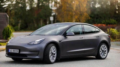 TESLA Model 3 Long Range AWD