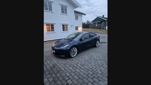 TESLA Model 3 Performance AWD