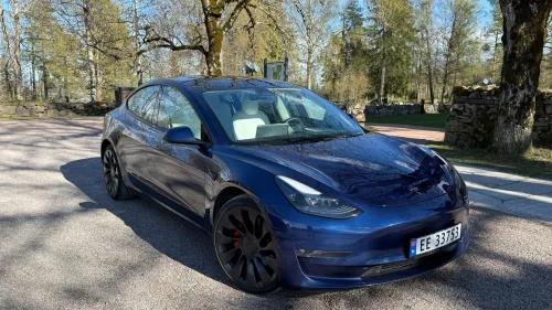 TESLA Model 3 Performance AWD // Hvitt interiør // Nybilgaranti
