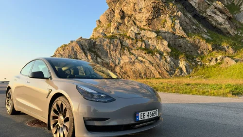 TESLA Model 3 Performance AWD