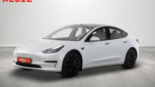 TESLA Model 3 Performance 547km/2xUber/Ryzen/Pano/Skinn/Navi/V.Pumpe