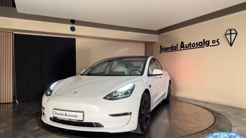 TESLA Model 3 Performance,4x4,Clima,Panorama,El bakluke,547 km,Norsk