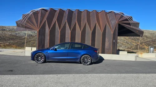 TESLA Model 3 Performance 535hk AWD