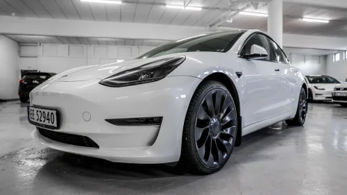 TESLA Model 3 FACELIFT // PERFORMANCE // 2X20 // PPF // KERAMISK +++
