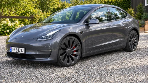 TESLA Model 3 Performance 535hk AWD